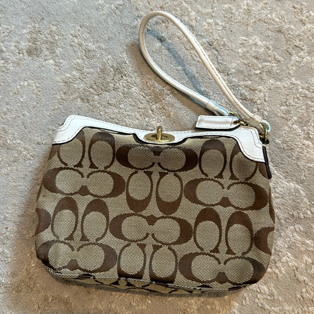 small coach tan wristlet